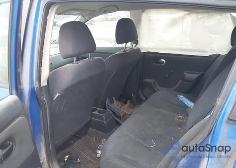 2008 Nissan Versa 1.8S z USA, uszkodzony, nr VIN 3N1BC13E38L427865